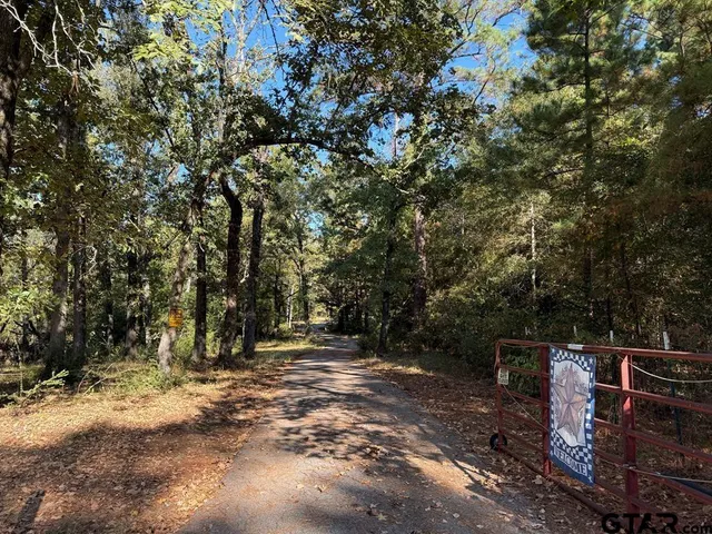 $599,000 | 1694 Farm To Market Road 319, Elkhart, TX 75839