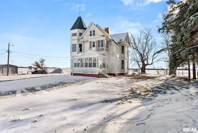 $225,000 | 9629 North 1000th Avenue, Cambridge, IL 61238