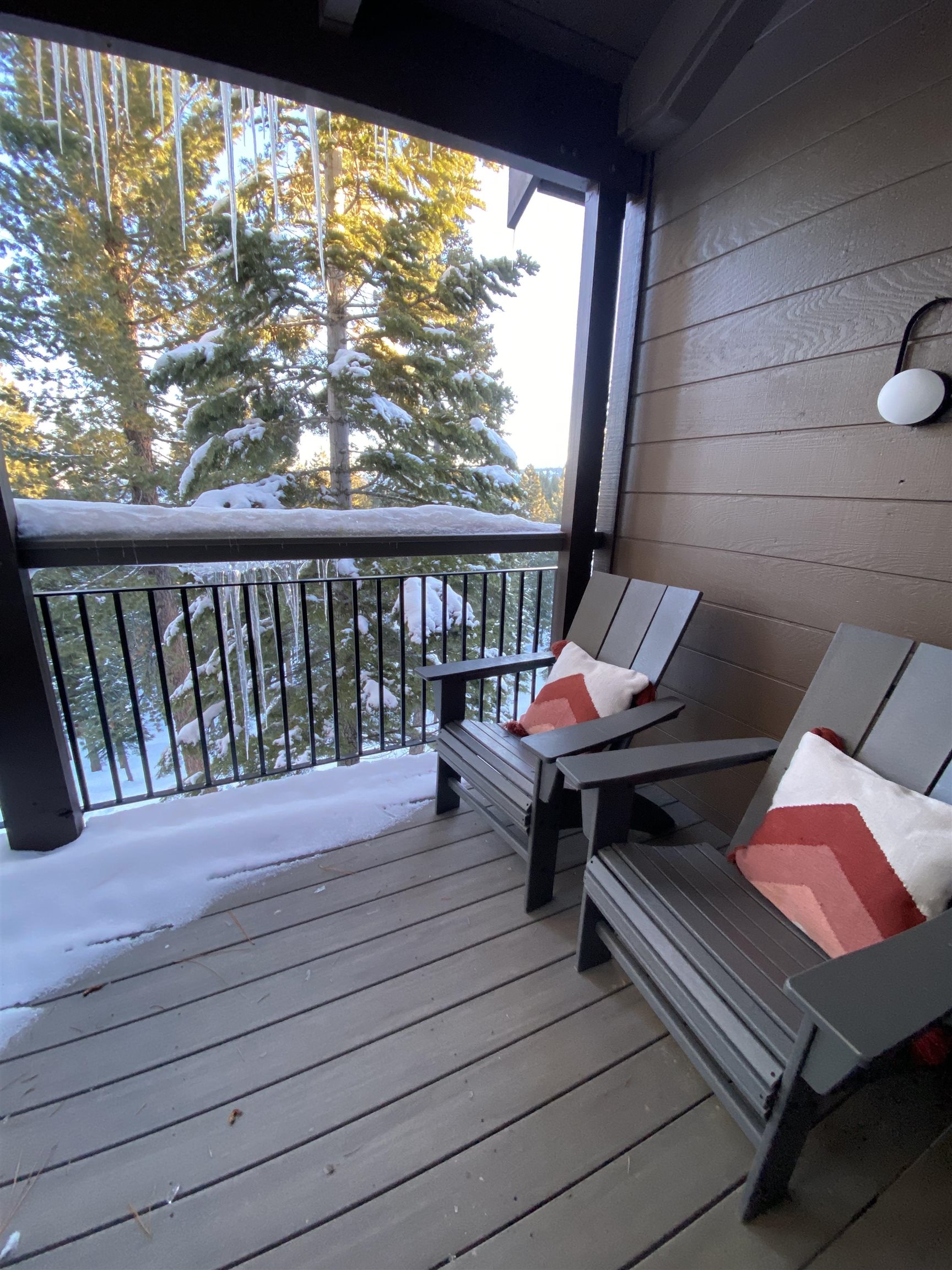 6135 Feather Ridge Truckee, CA 96161 - Photo 16 of 21 Gallery Image 16