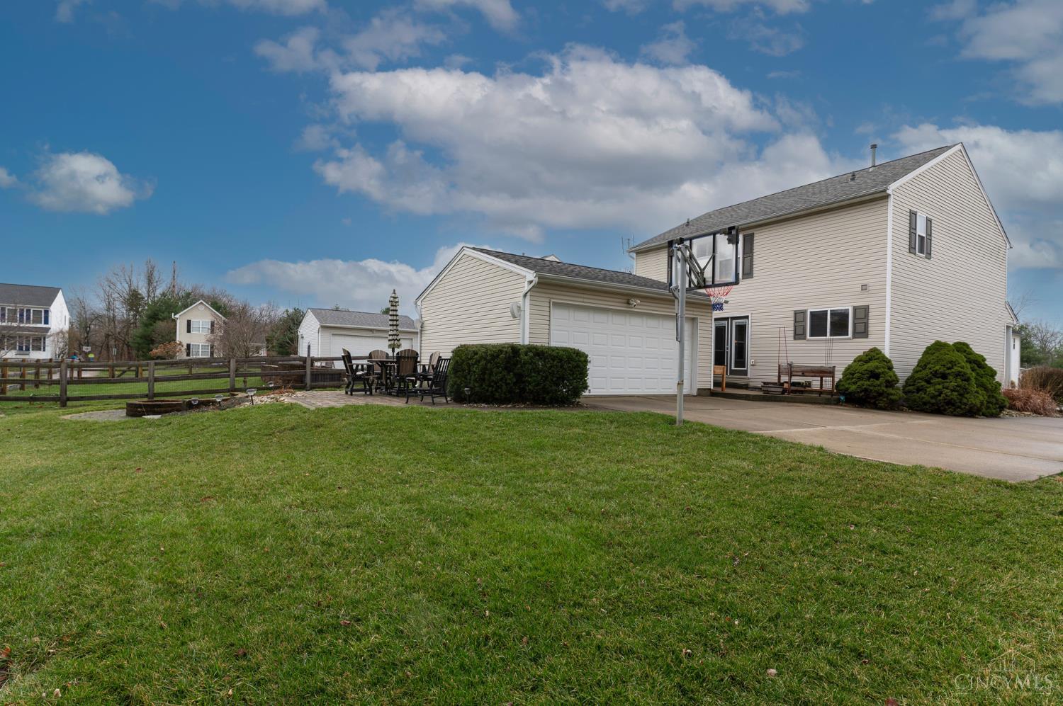 1470 Stableview Circle Maineville, OH 45039 - Photo 2 of 66