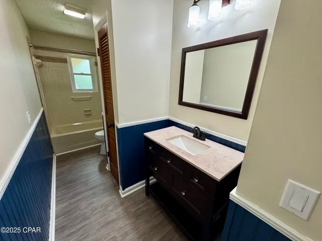 $2,400 | 6210 Imperial Drive, Panama City, FL 32404