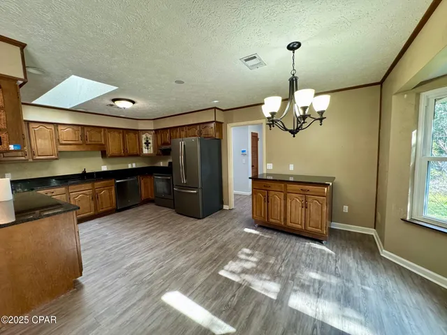 $2,400 | 6210 Imperial Drive, Panama City, FL 32404