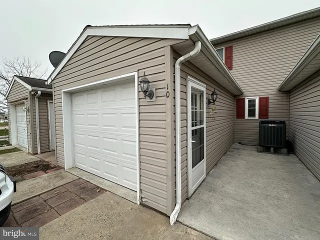 $189,000 | 10 Homestead Drive, Gettysburg, PA 17325