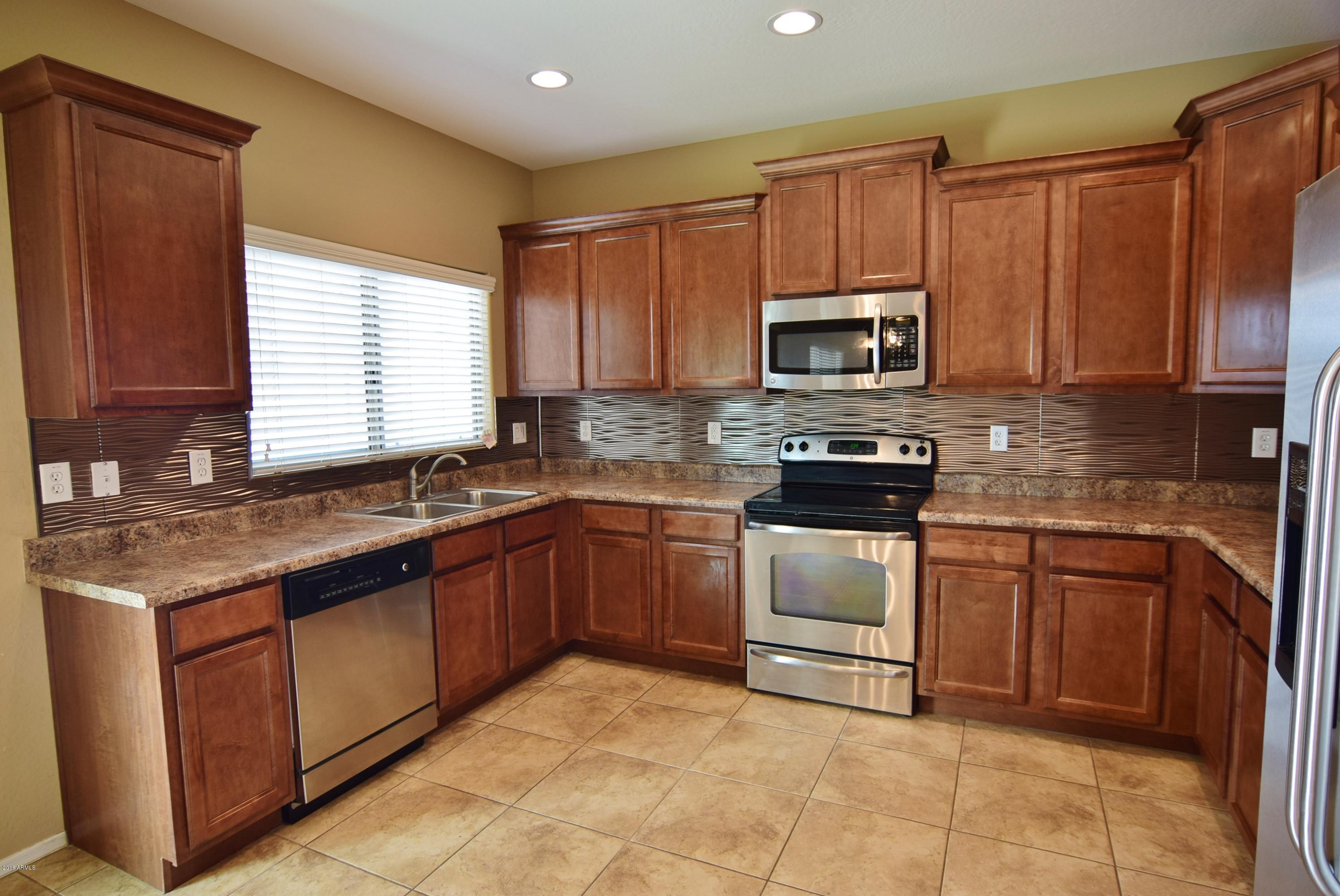 849 West Trellis Road San Tan Valley, AZ 85140 - Photo 2 of 21 Kitchen