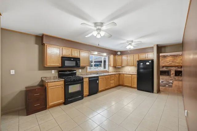 $235,500 | 3560 Montlake Drive, Rockford, IL 61114