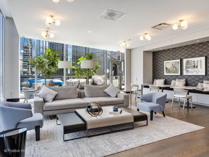 $3,434,000 | 403 North Wabash Avenue, Unit 15A, Chicago, IL 60611