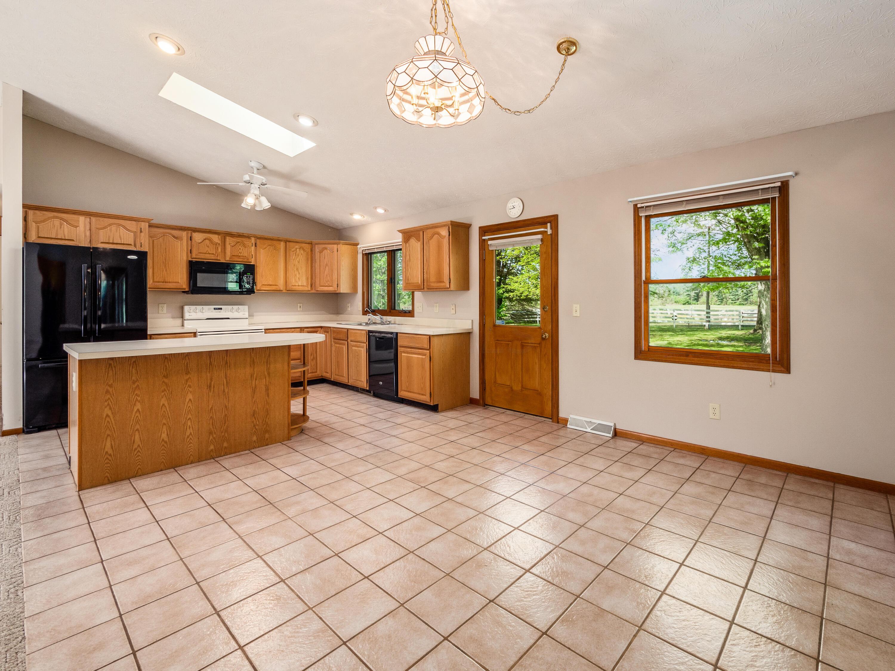 4274 Green Cook Road Westerville, OH 43082 - Photo 7 of 31 Gallery Image 7