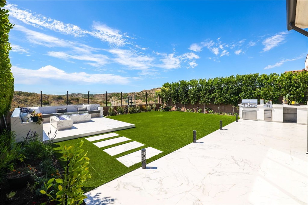 118 Tomahawk Irvine, CA 92618 - Photo 4 of 71