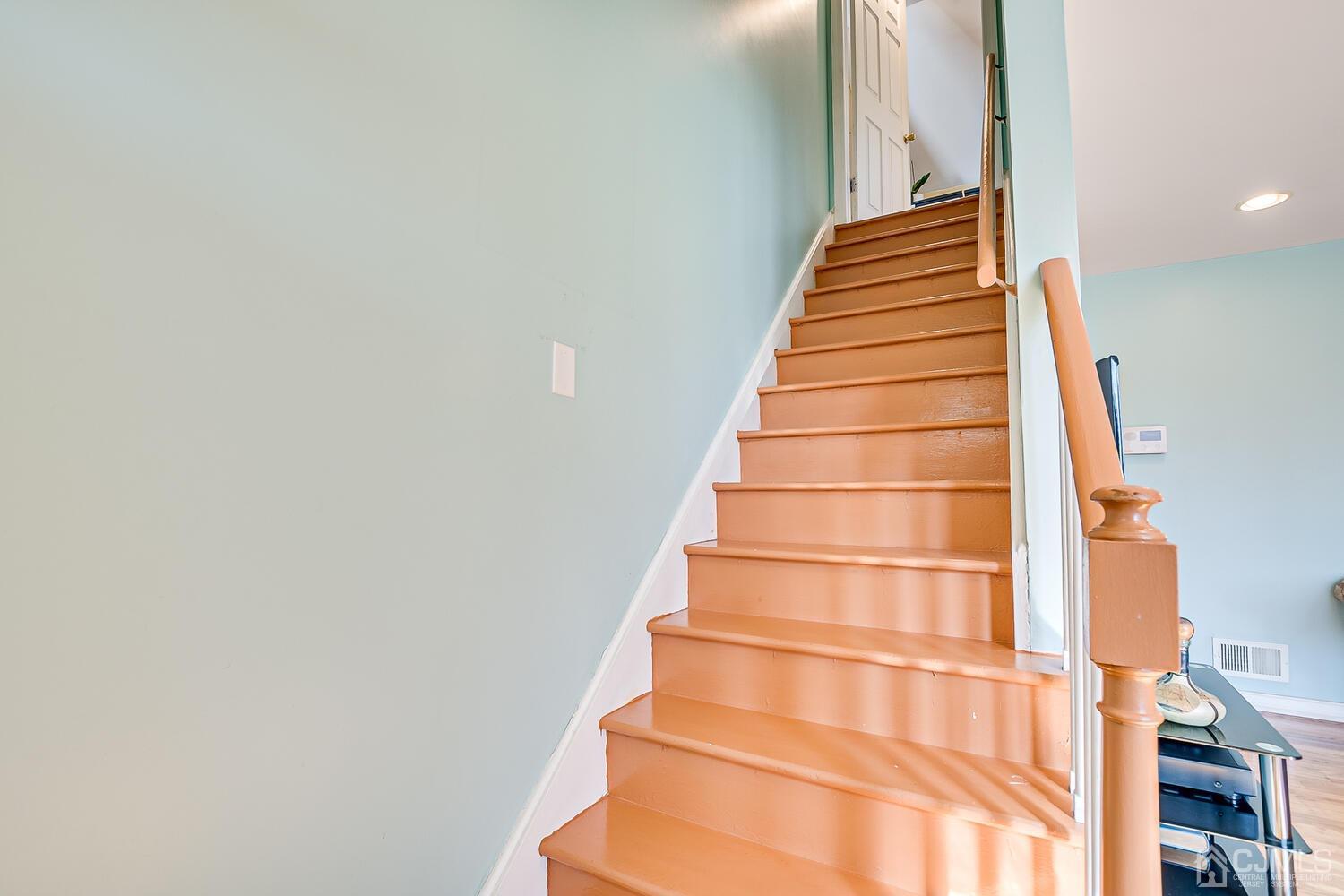 1311 Vauxhall Road Union, NJ 07083 - Photo 22 of 42 Gallery Image 22