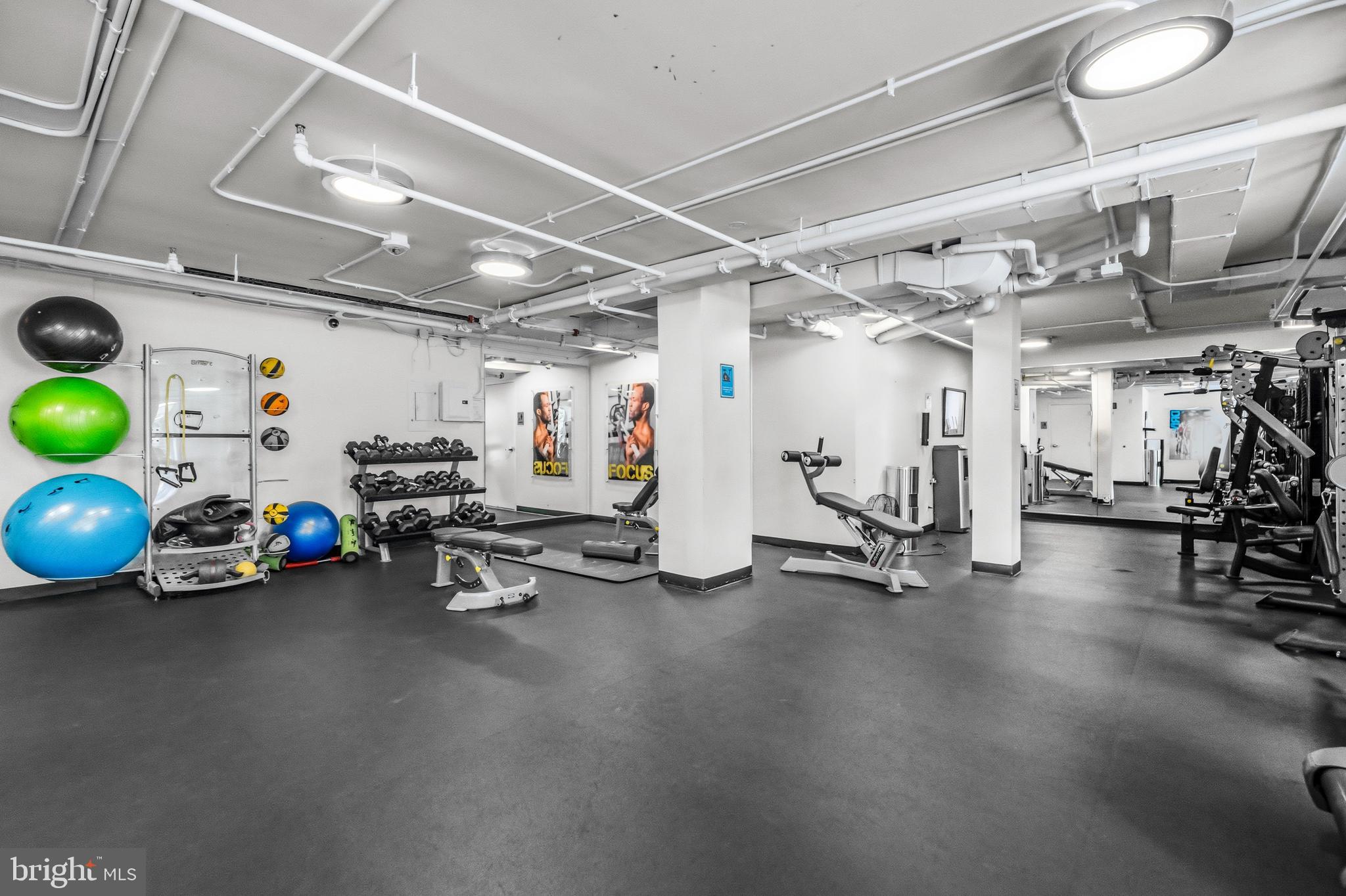5101 River Road, Unit 1103 Bethesda, MD 20816 - Photo 47 of 54