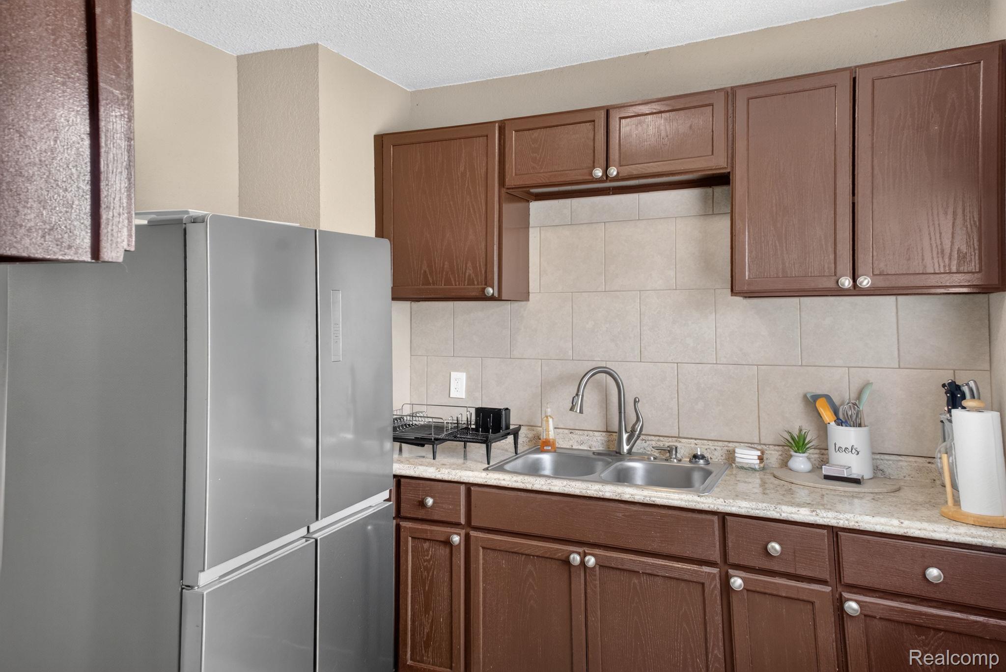15859 Santa Rosa Drive Detroit, MI 48238 - Photo 24 of 33 24-web-or-mls-2J4A9831.jpg