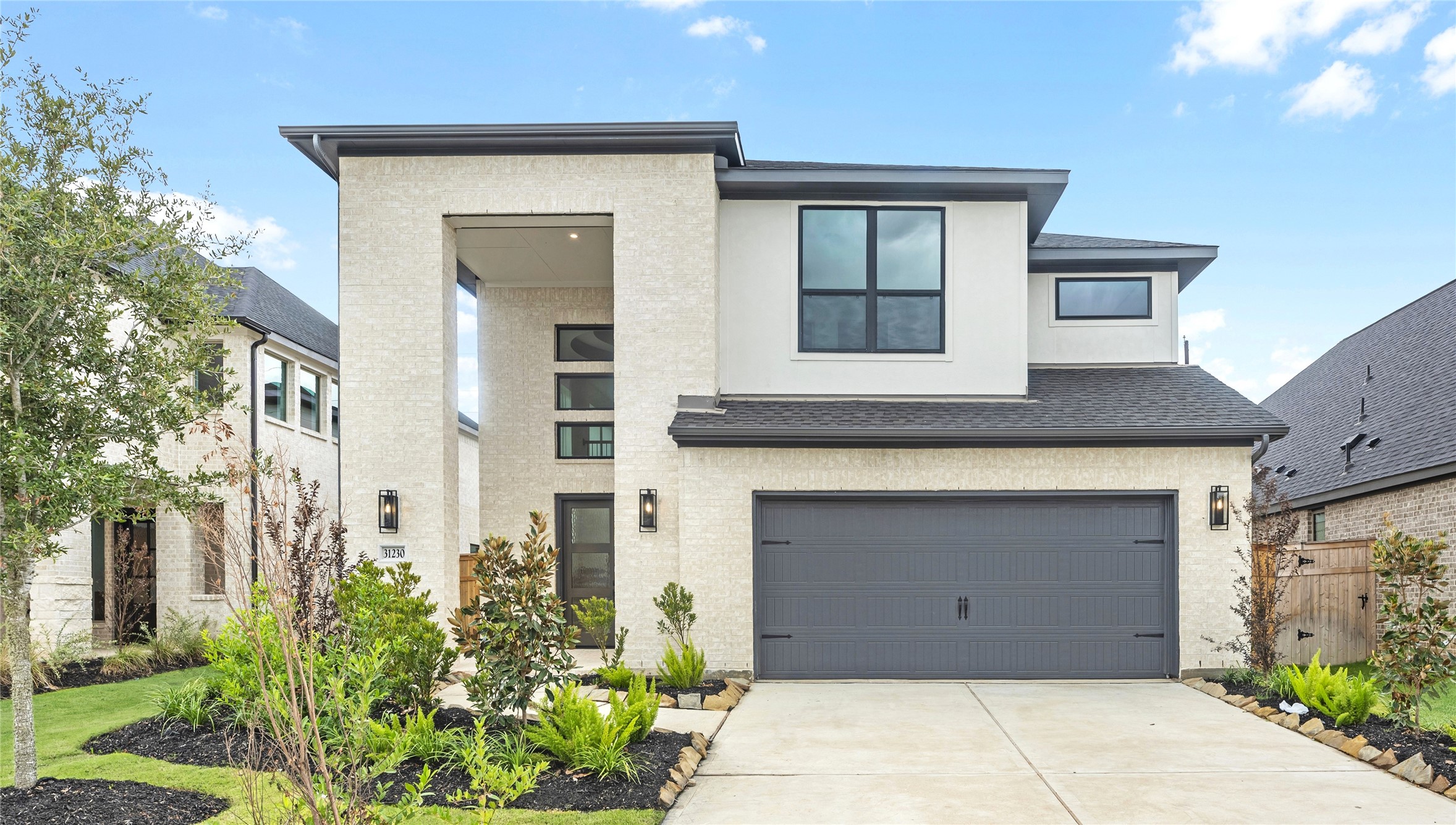 *Grass has been digitally enhanced.