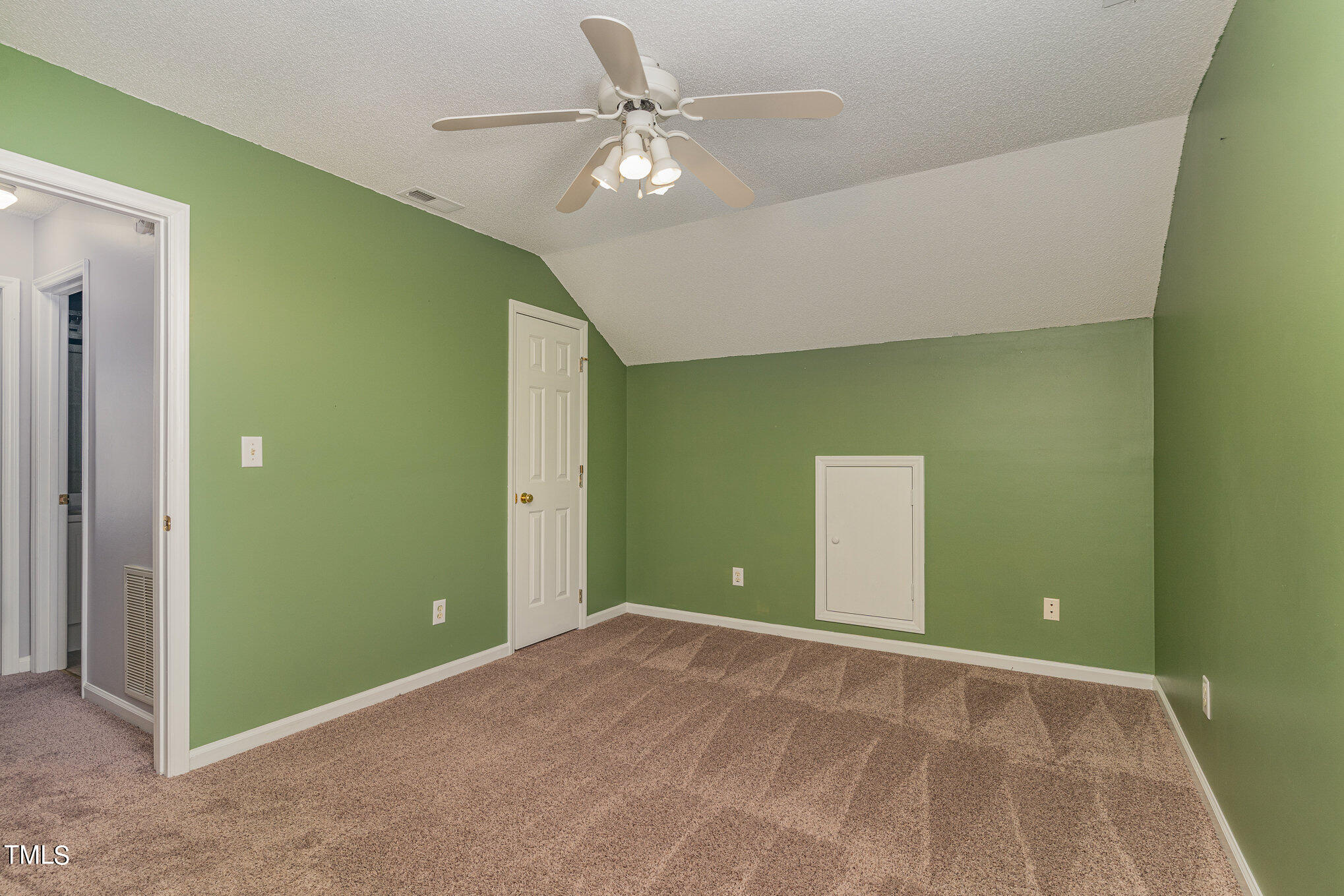 2116 Castle Pines Drive Raleigh, NC 27604 - Photo 13 of 20 015_dsc00068-edit