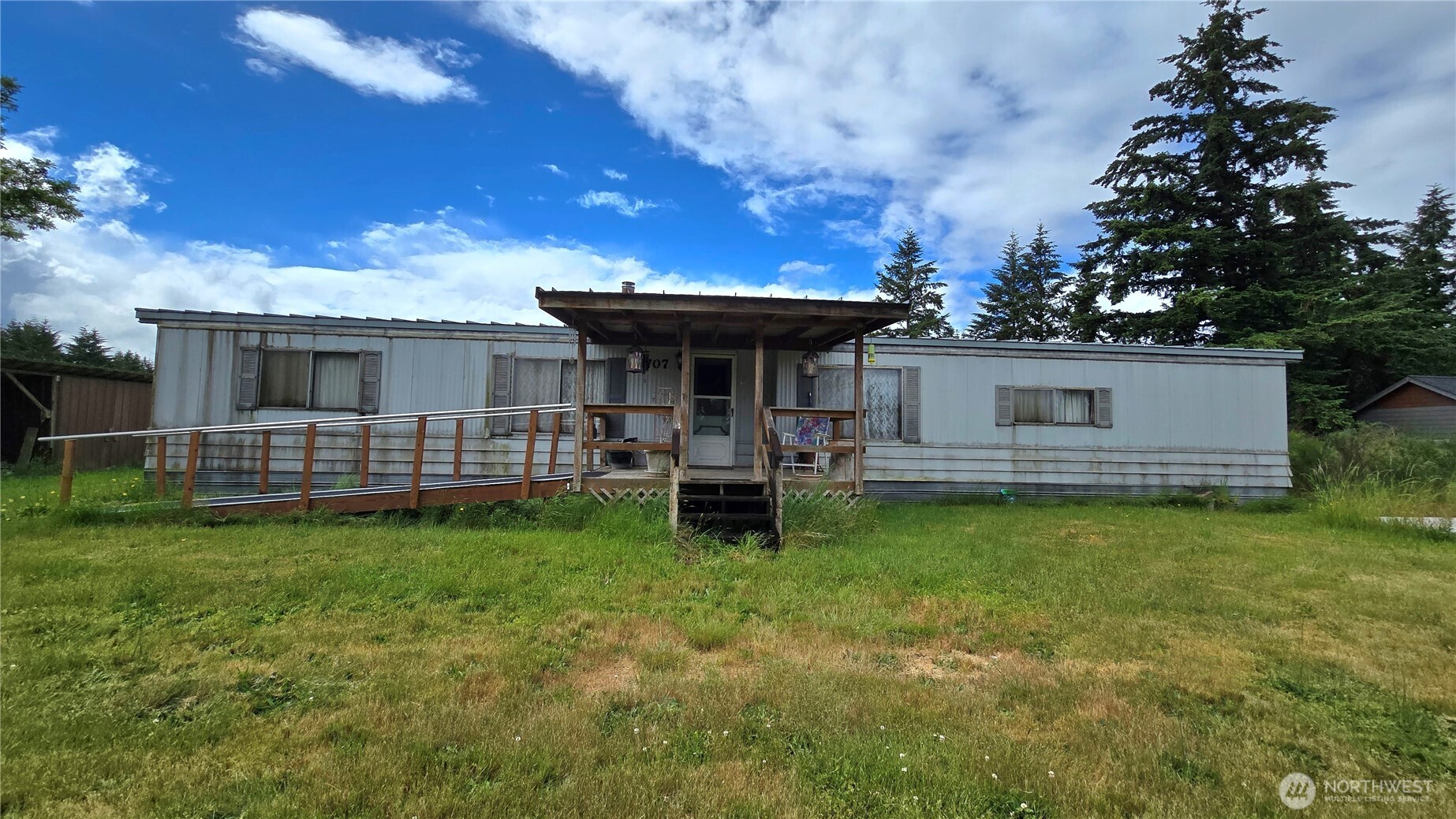 18707 Elderberry Street Southwest Rochester, WA 98579 - Photo 3 of 12