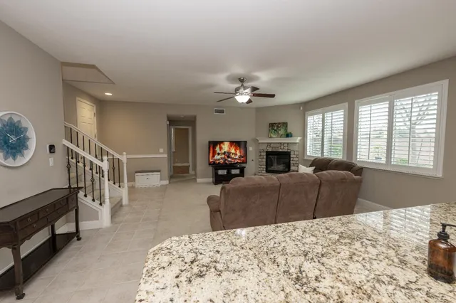 $599,000 | 1638 North Mcpherson Lane, Clovis, CA 93619