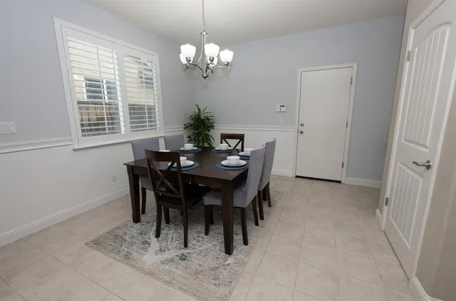 $599,000 | 1638 North Mcpherson Lane, Clovis, CA 93619