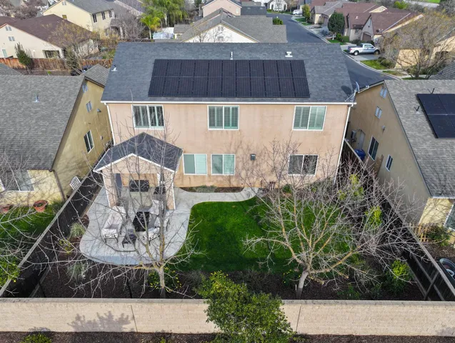 $599,000 | 1638 North Mcpherson Lane, Clovis, CA 93619