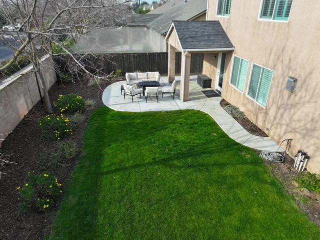 $599,000 | 1638 North Mcpherson Lane, Clovis, CA 93619