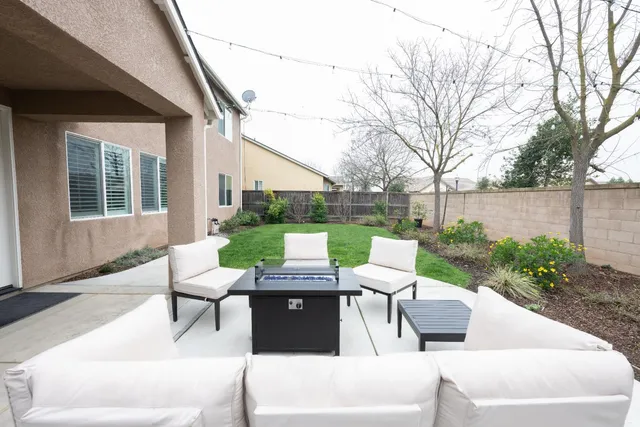 $599,000 | 1638 North Mcpherson Lane, Clovis, CA 93619