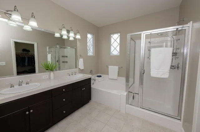 $599,000 | 1638 North Mcpherson Lane, Clovis, CA 93619