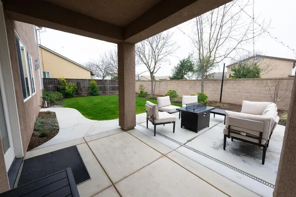 $599,000 | 1638 North Mcpherson Lane, Clovis, CA 93619