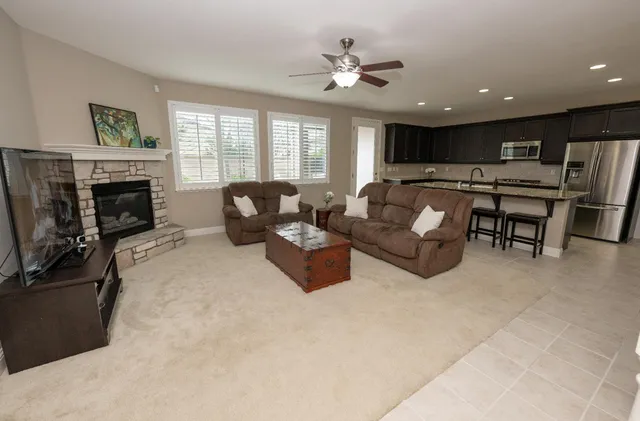 $599,000 | 1638 North Mcpherson Lane, Clovis, CA 93619