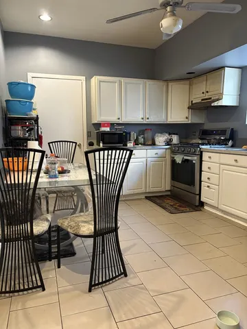 $549,900 | 3924 North Sawyer Avenue, Chicago, IL 60618