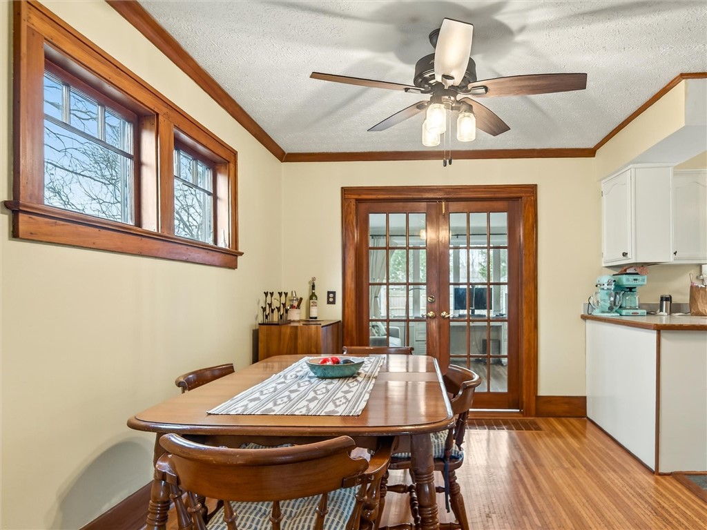 112 Maplehurst Road Irondequoit, NY 14617 - Photo 10 of 31