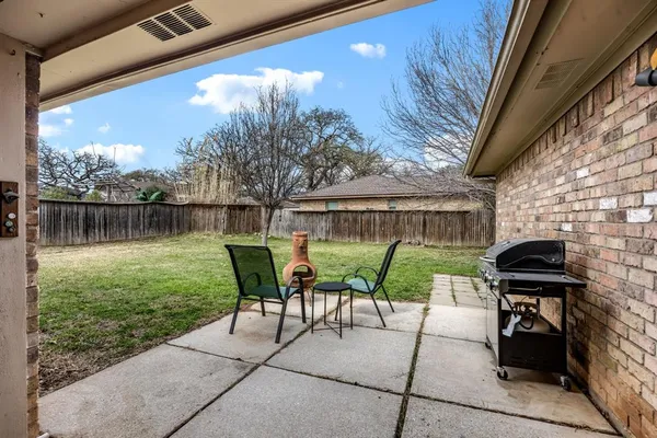 $379,900 | 3125 Teakwood Drive, Bedford, TX 76021