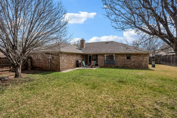 $379,900 | 3125 Teakwood Drive, Bedford, TX 76021