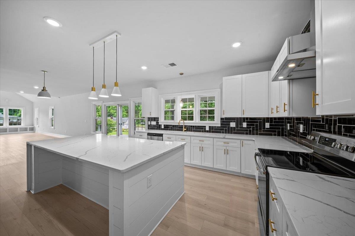 219 Glenwood Road Easley, SC 29640 - Photo 13 of 47