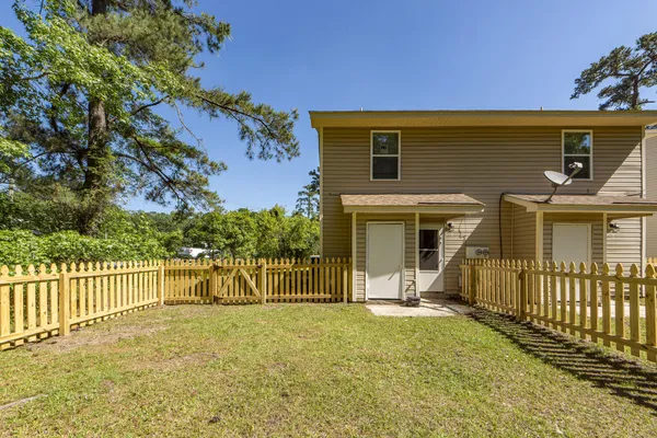 $1,450 | 100 Canvasback Drive, Unit B, Summerville, SC 29483