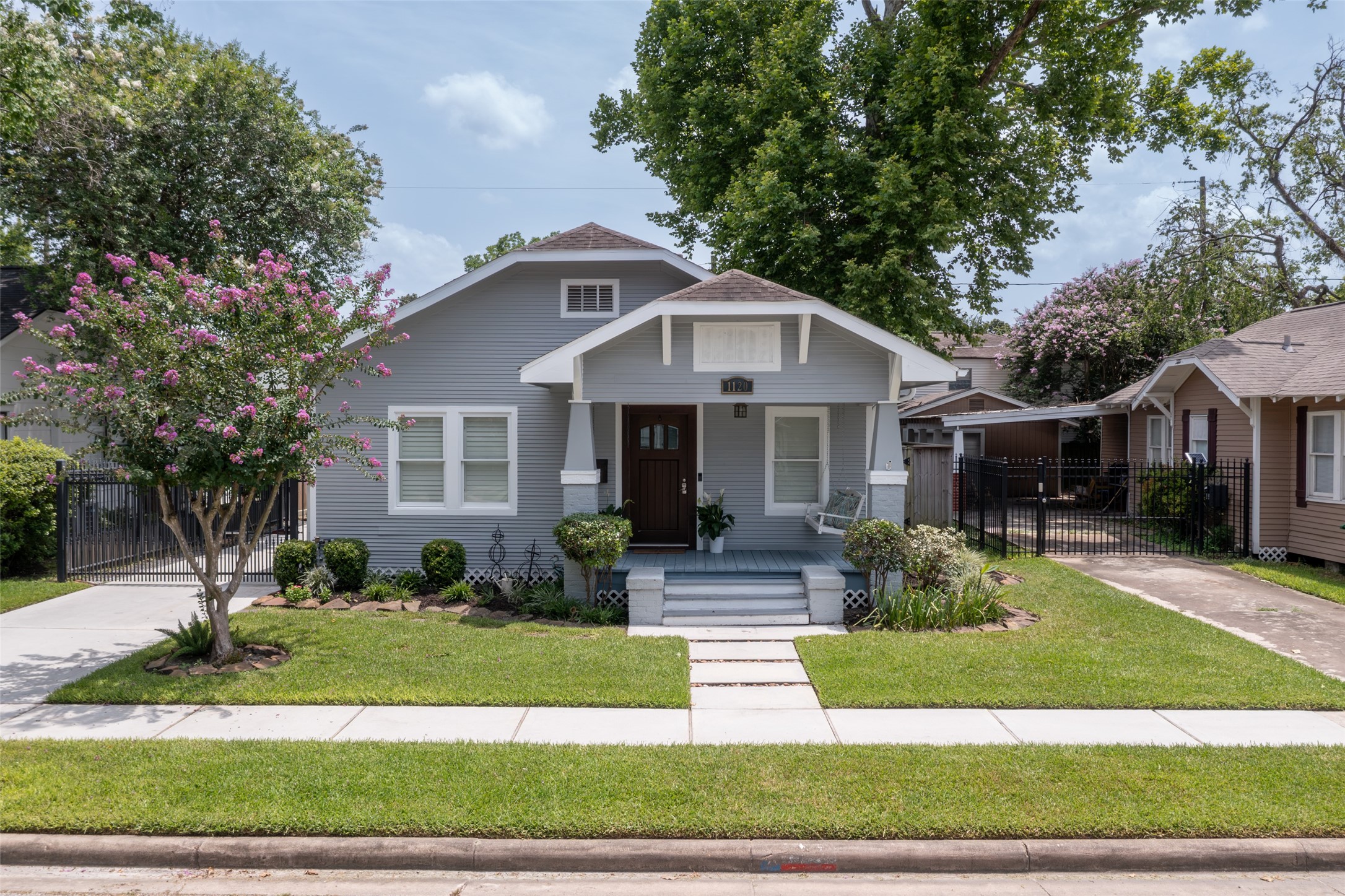 1120 Winston Street Houston, TX 77009 - Photo 1 of 32 Charming Craftsman-style bungalow in Historic Norhill Heights