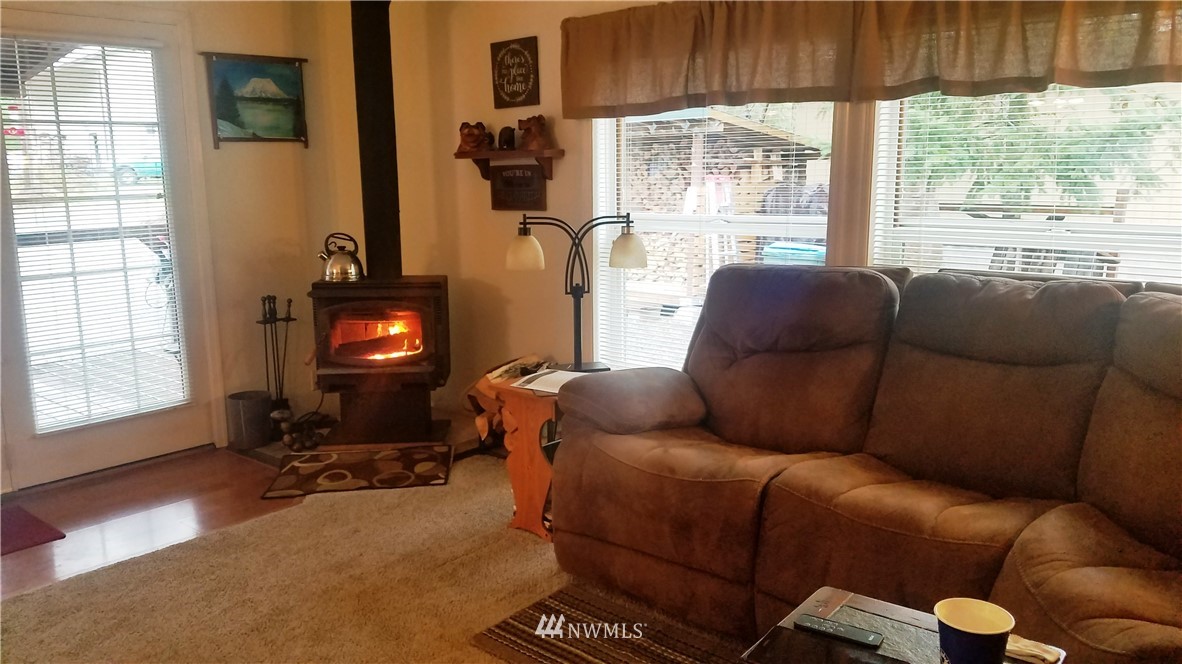 102 Sunstone Road Packwood, WA 98361 - Photo 3 of 17 Gallery Image 3