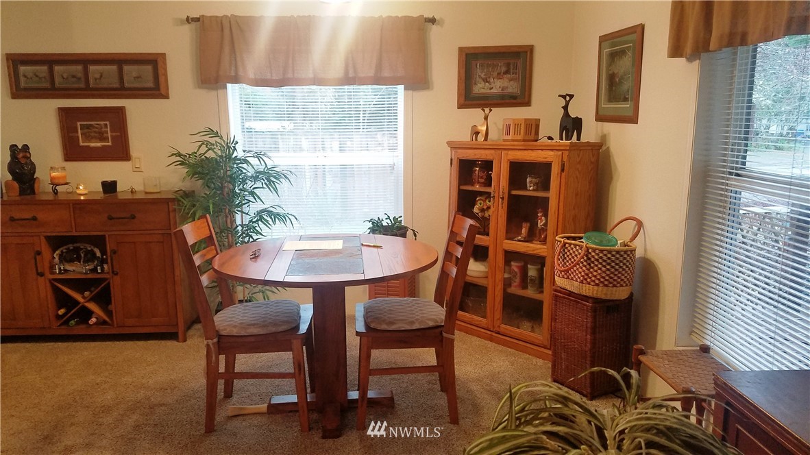 102 Sunstone Road Packwood, WA 98361 - Photo 4 of 17 Gallery Image 4