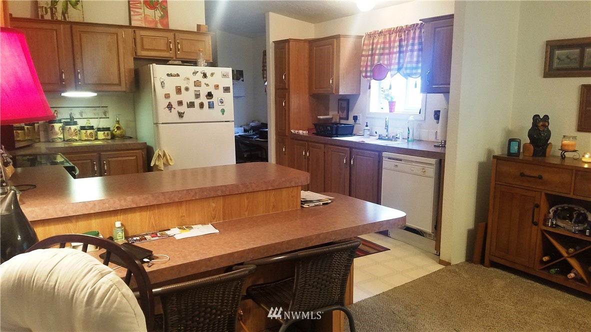 102 Sunstone Road Packwood, WA 98361 - Photo 6 of 17 Gallery Image 6