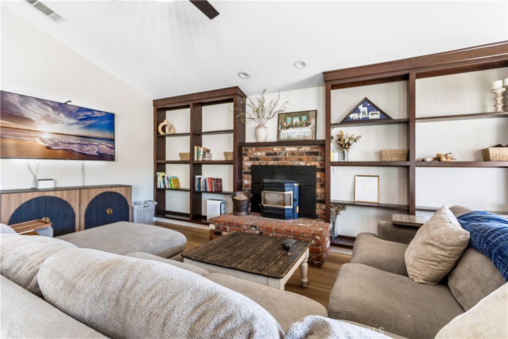 1825 Smoke Tree Road Pinon Hills, CA 92372 - Photo 7 of 58
