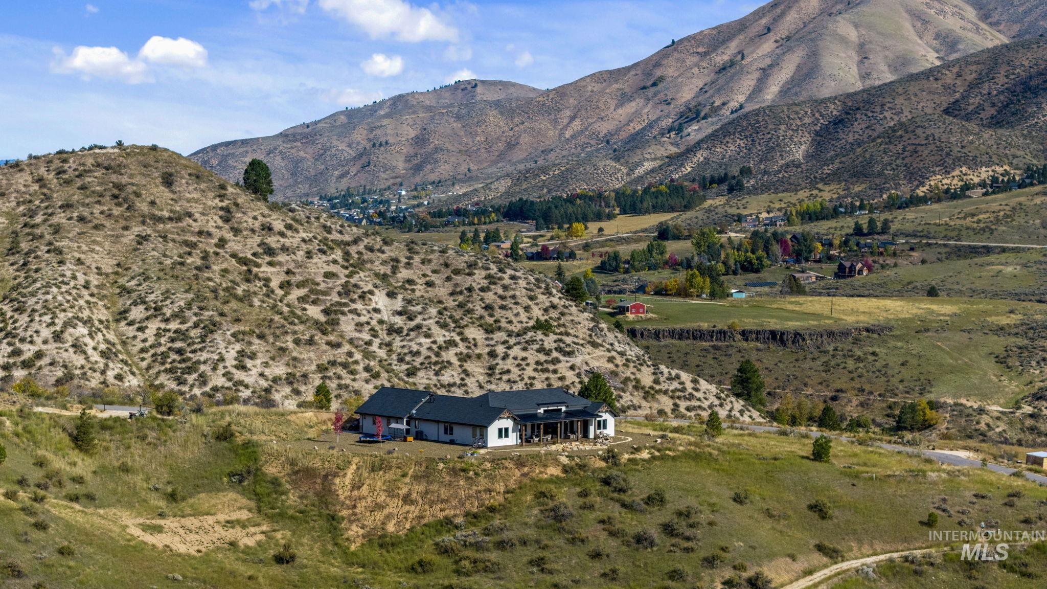 48 Robie Springs Road Boise, ID 83716 - Photo 4 of 50