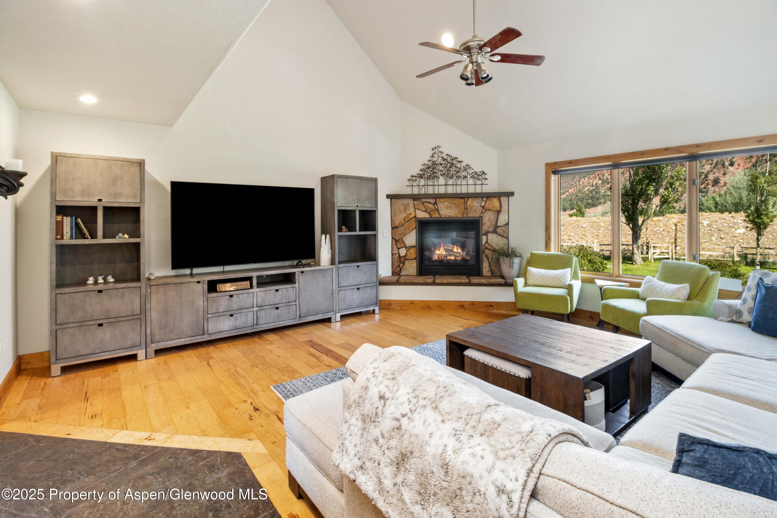 228 Midland Point Road Carbondale, CO 81623 - Photo 5 of 40 15