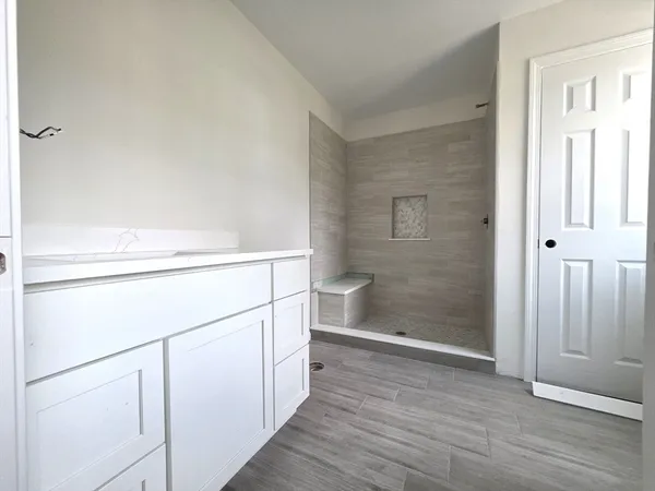 a view of utility room