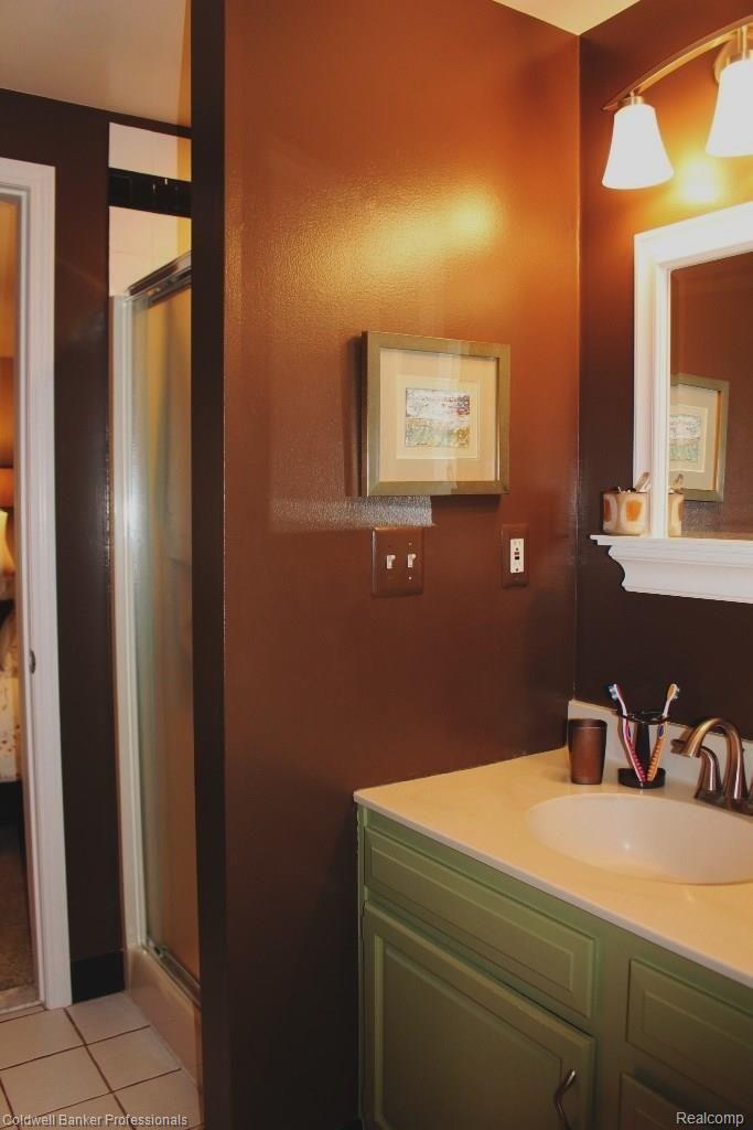 9075 Michigamme Road Clarkston, MI 48348 - Photo 15 of 33 IMG_1925.JPG