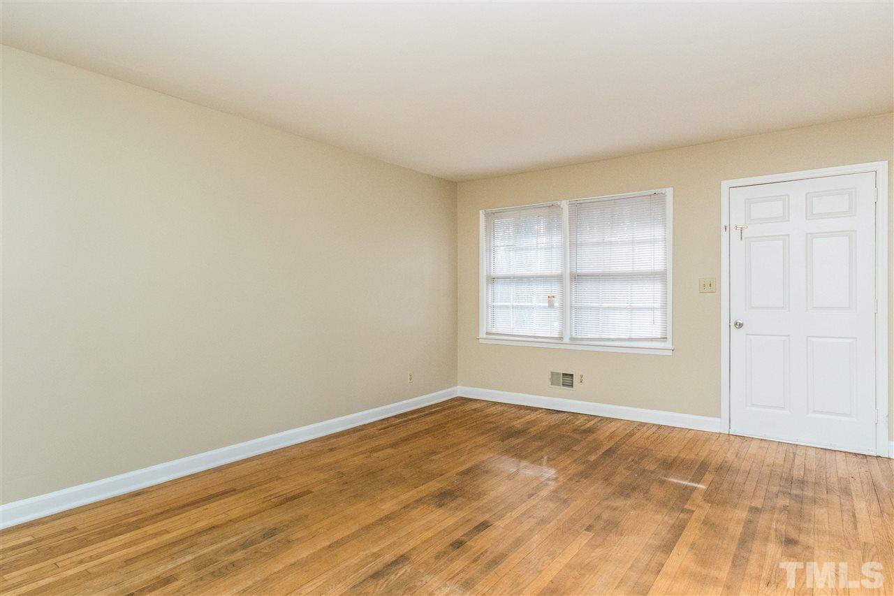 5609 Lakeside Trail Raleigh, NC 27603 - Photo 4 of 18 Gallery Image 4