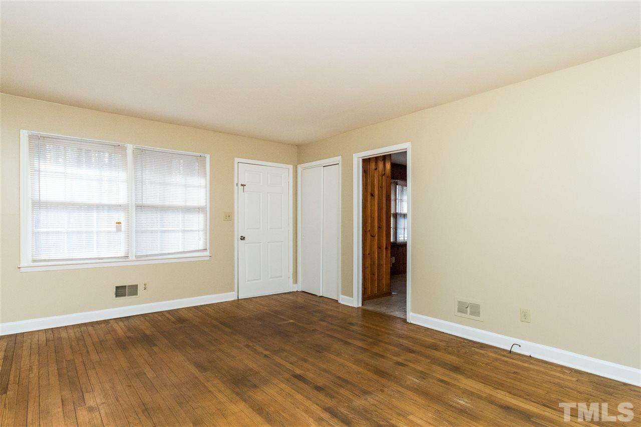 5609 Lakeside Trail Raleigh, NC 27603 - Photo 5 of 18 Gallery Image 5