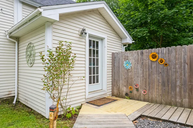 $299,000 | 23 Cottage Drive, Friendship, ME 04547