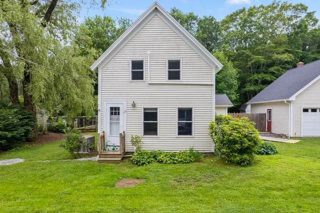 $299,000 | 23 Cottage Drive, Friendship, ME 04547
