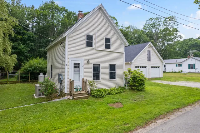 $299,000 | 23 Cottage Drive, Friendship, ME 04547