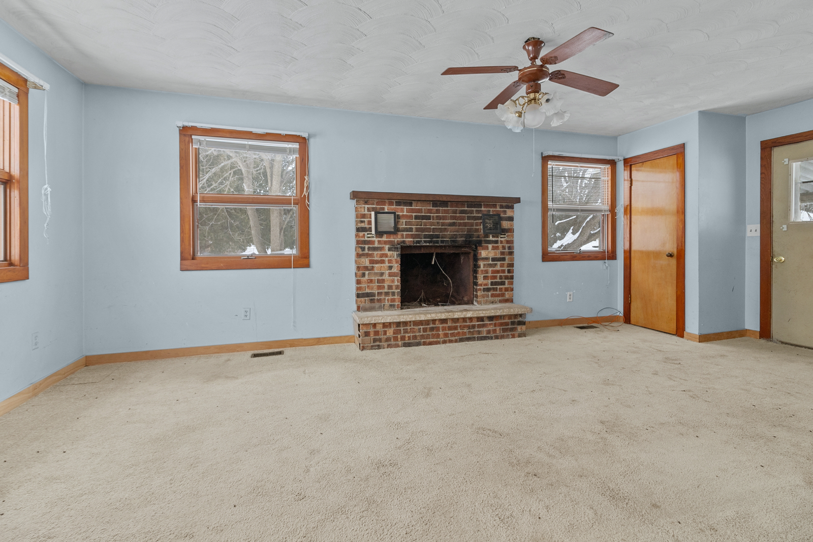 235 3rd Street Capron, IL 61012 - Photo 12 of 25