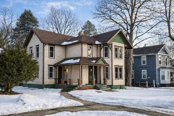 $129,900 | 1113 East Cass Street, Albion, MI 49224