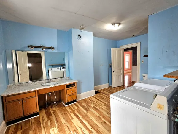 $129,900 | 1113 East Cass Street, Albion, MI 49224