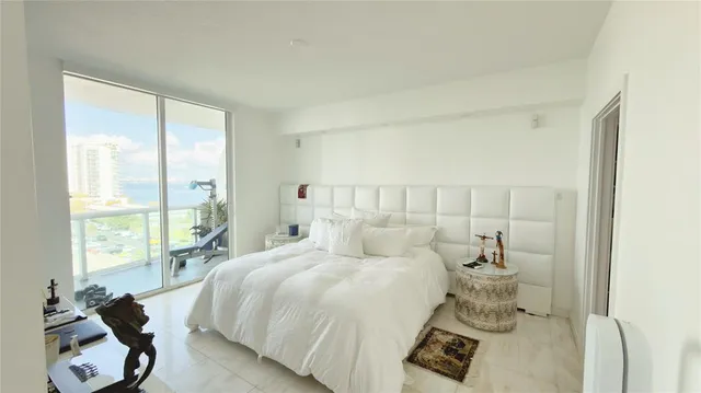 $5,000 | 7910 Harbor Island Drive, Unit 805, North Bay Village, FL 33141